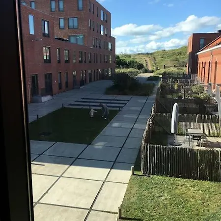 Hedendaags, Verzorgd Op Unieke Locatie Ostend